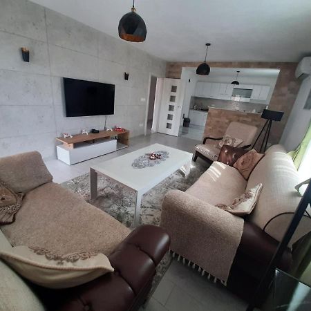 Bonaca - Bar Apartment Luaran gambar