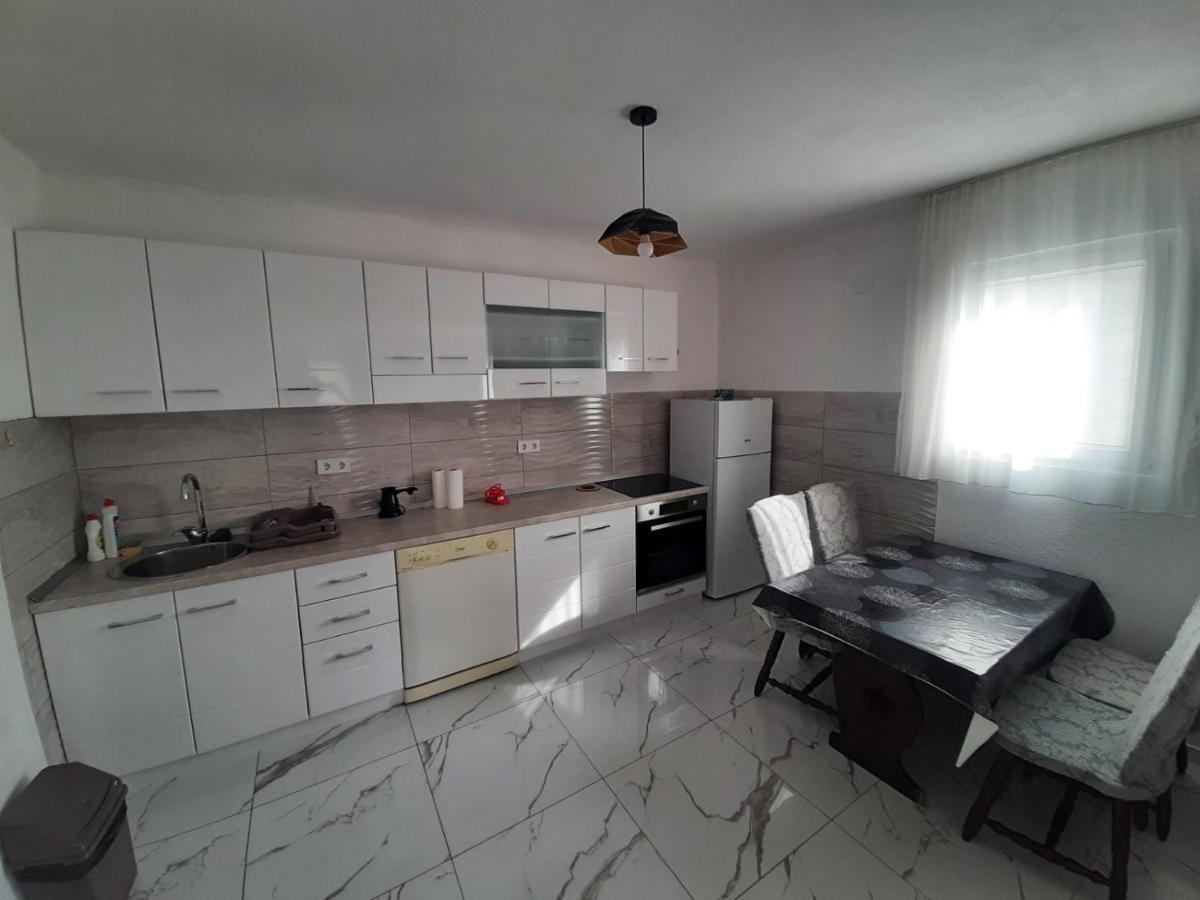 Bonaca - Bar Apartment Luaran gambar