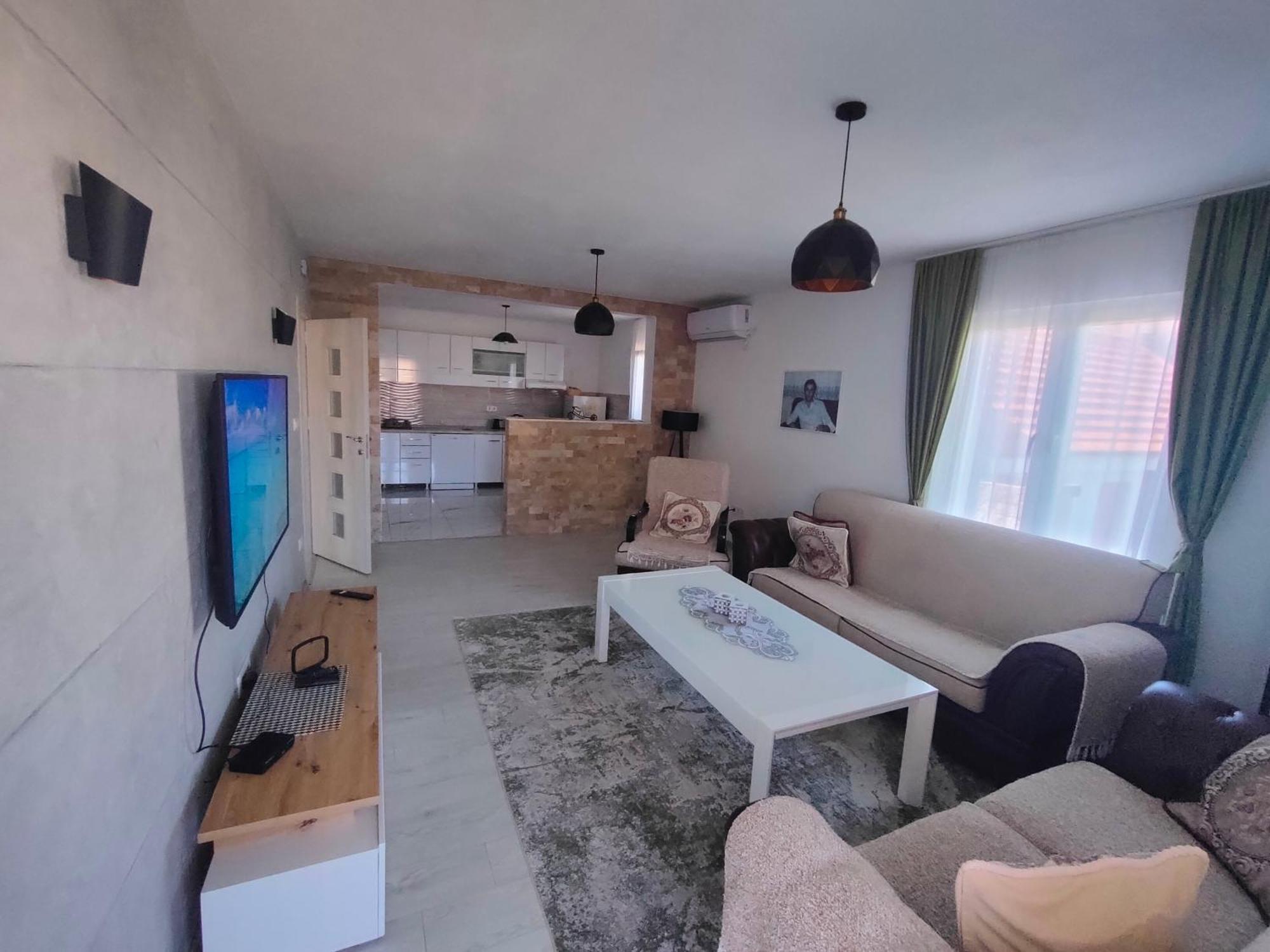Bonaca - Bar Apartment Luaran gambar