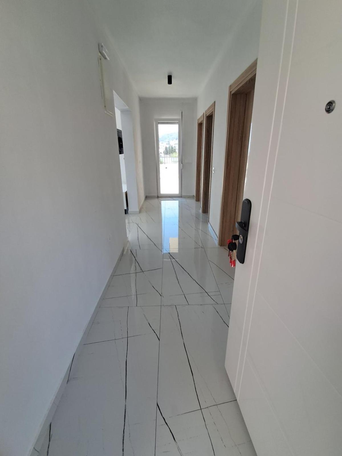 Bonaca - Bar Apartment Luaran gambar