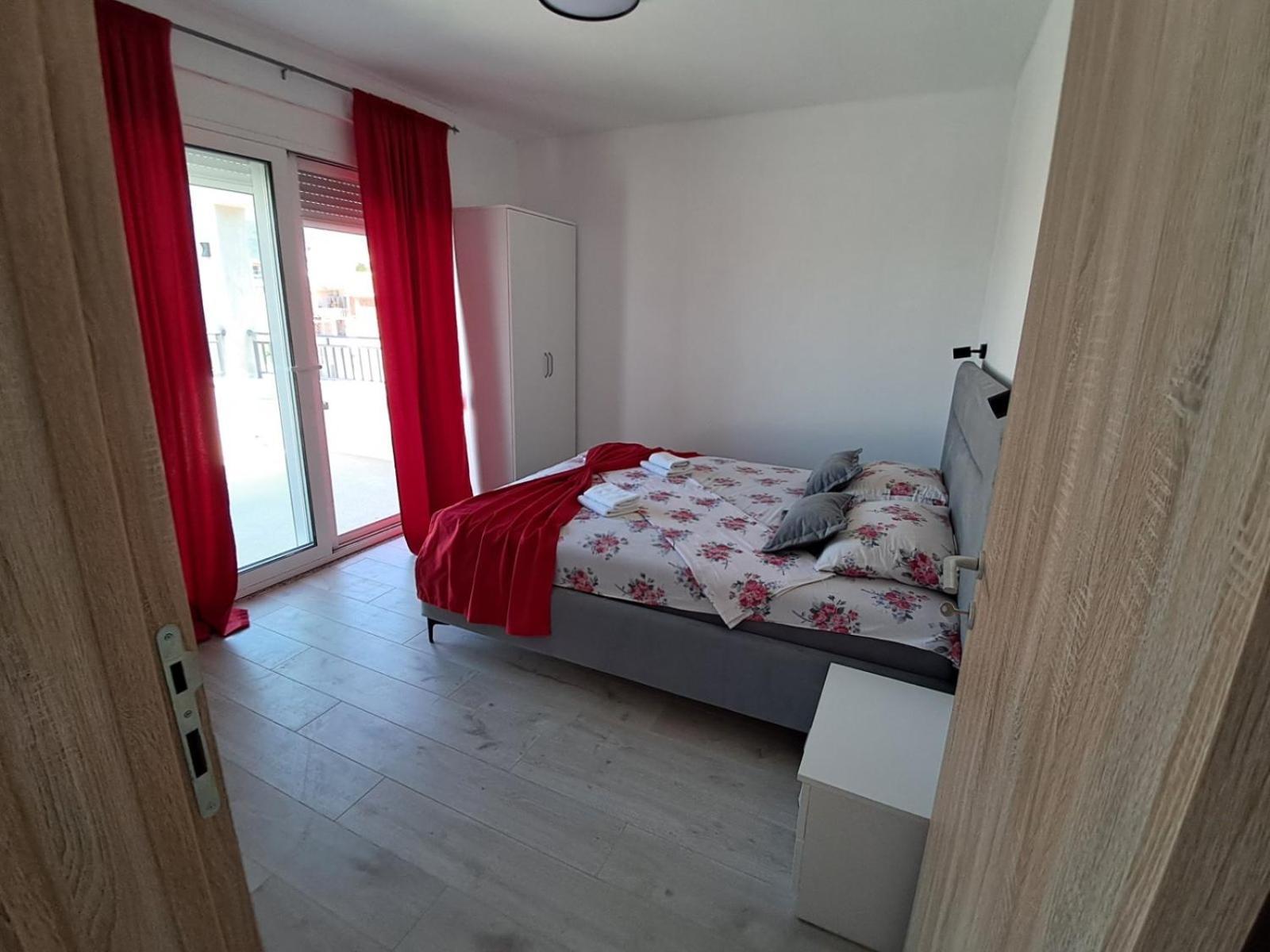 Bonaca - Bar Apartment Luaran gambar