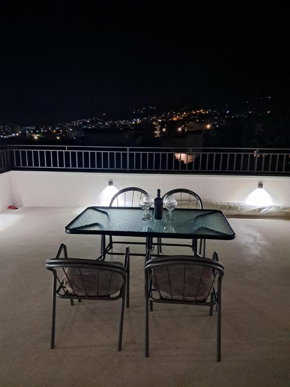 Bonaca - Bar Apartment Luaran gambar